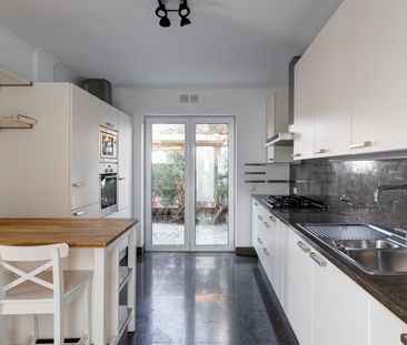 Four-bedroom family home in a gated community with private garden a... - Photo 5