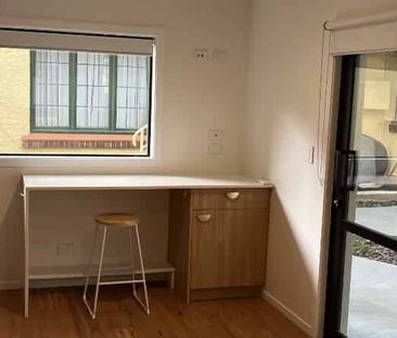 Luxury Studio Apartment - Photo 3