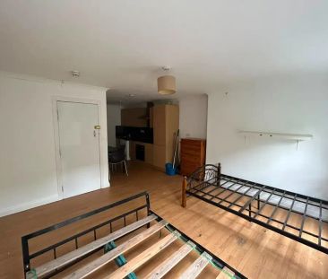 Studio to rent - Photo 5