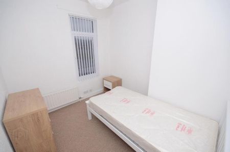 103 Donegall Avenue, Belfast, BT12 6LT - Photo 5