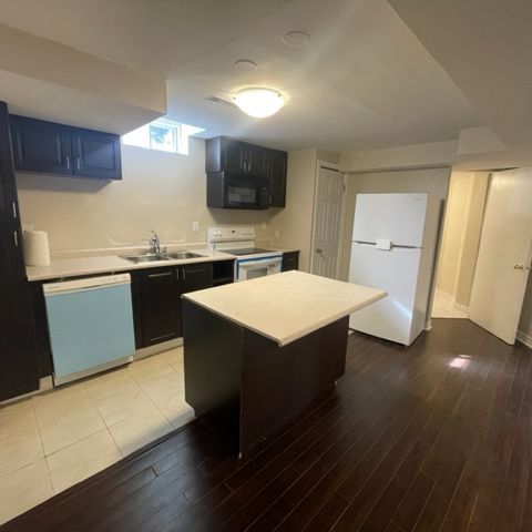 For Lease - 3194 World Series Court, Mississauga, Ontario - Photo 1