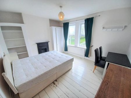 4 bedroom house to rent - Photo 3