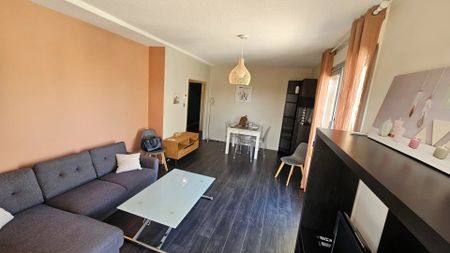 Location Appartement 3 pièces 76m² NARBONNE 11100 - Photo 2