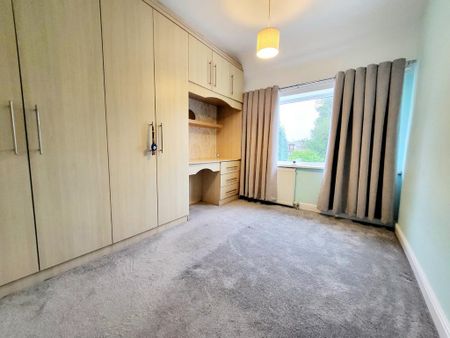 2 bedroom end of terrace house to rent - Photo 2