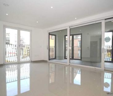 3 bedroom property to rent in London - Photo 1