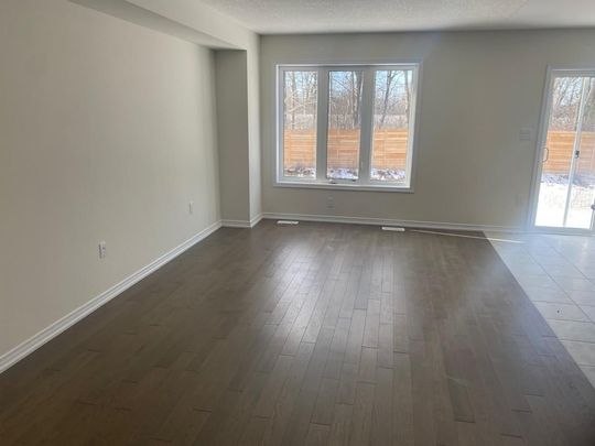 For Lease - 120 Esther Crescent, Thorold, Ontario - Photo 1