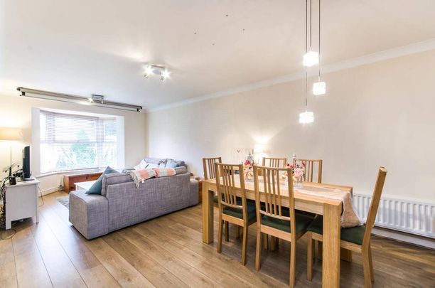 2 bedroom flat to rent - Photo 1