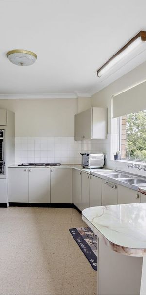 Two Bedroom Unit in the Heart of Penrith - Photo 1