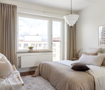 Hägerneholmsvägen, Täby - Photo 1