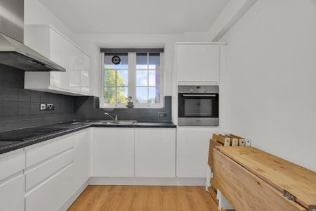 4 bedroom flat to rent - Photo 3