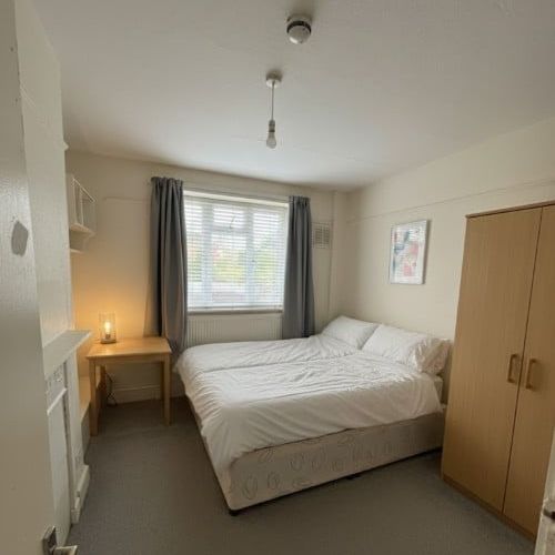 10 Bed Flat, Forty Avenue, HA9 - Photo 1