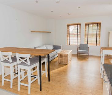 Apt 2, 22 Upper Lisburn Road, Belfast, BT10 0AA - Photo 1