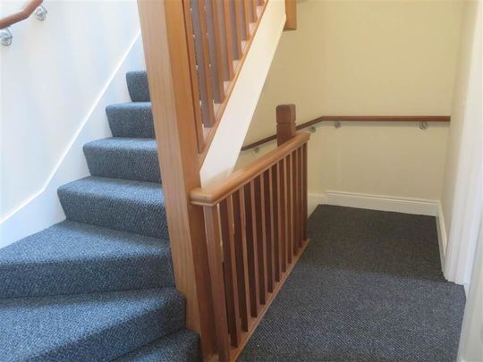 30 Richmond Park, Upper Lisburn Road, Belfast, BT10 0HB - Photo 1