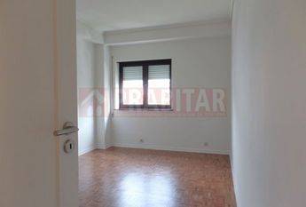 Apartamento T4