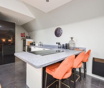 3 bedroom semi-detached house to rent - Photo 6