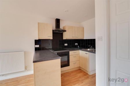 1 bedroom flat to rent - Photo 3