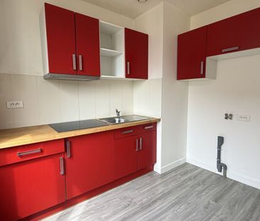 Appartement 2 pièces 38m2 REIMS 595 euros - Photo 5