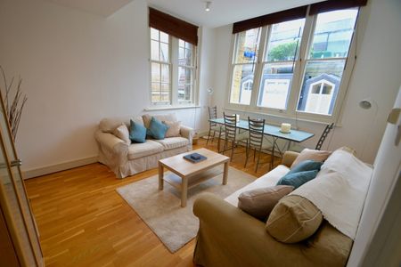 1 Bed Flat, Cathedral Court, EC4V - Photo 2