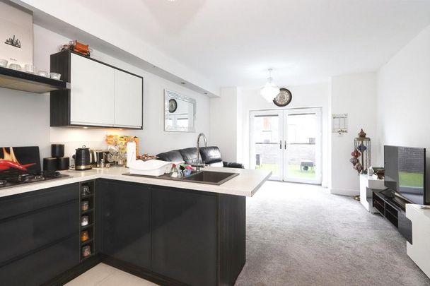 3 bedroom terraced house to rent - Photo 1