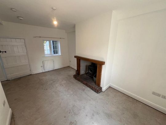 2 bedroom cottage to rent - Photo 1