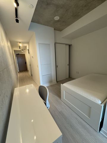 For Lease - 195 McCaul Street Unit# 812, Toronto, Ontario - Photo 3