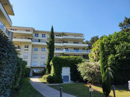 Location Appartement 3 pièces 75m² STE FOY LES LYON 69110 - Photo 4