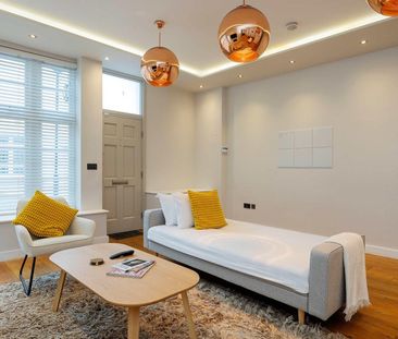 Burton Mews - Photo 2