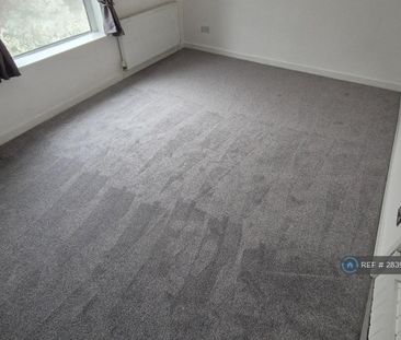 2 bedroom end of terrace house to rent - Photo 1