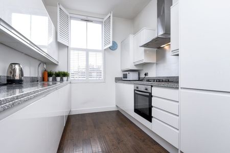 Greenwich High Road, London, SE10 - Photo 4