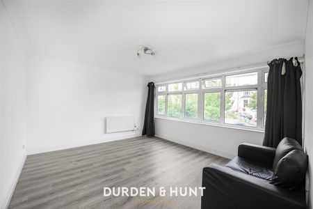 Grosvenor Road, Wanstead - Photo 2