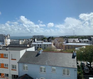 A louer Brest Rive Droite Quatre Moulins T2 dernier étage vue mer - Photo 1