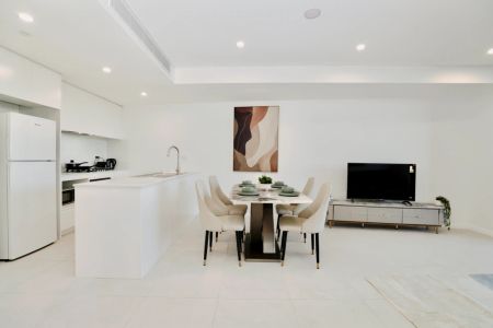 2 bed 2 bath - Photo 4