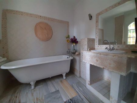 Alquiler Villa en Velerin, Estepona - Foto 4
