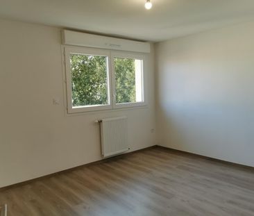 location Appartement T4 DE 88.91m² À EAUNES - Photo 6