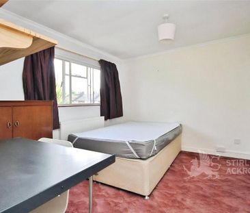 5 bedroom semi-detached house to rent - Photo 4