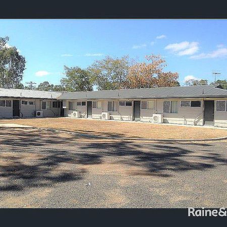 Airconditioned Unit in Dysart - Photo 4