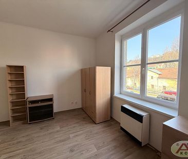 Pronájem bytu 1+kk 30 m² - Photo 1