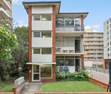 Top Floor Apartment With Bay Views - Photo 5