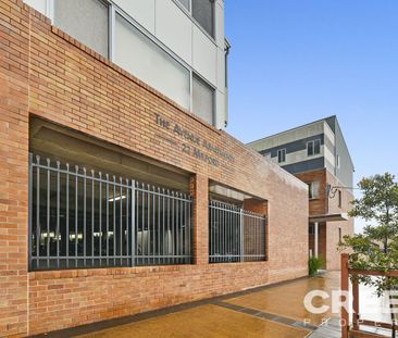 Stunning 2 Bedroom Apartment! - Photo 4