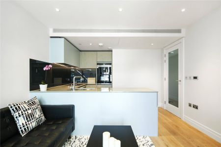 Riverlight Quay London SW11 - Photo 2