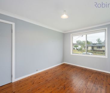 Spacious Family Home with Pool, Double Shed & Ample Parking - Photo 5