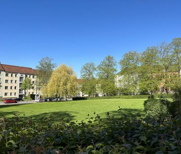 Großzügige 3-Raum-Wohnung mit Tageslichtbad - Photo 2