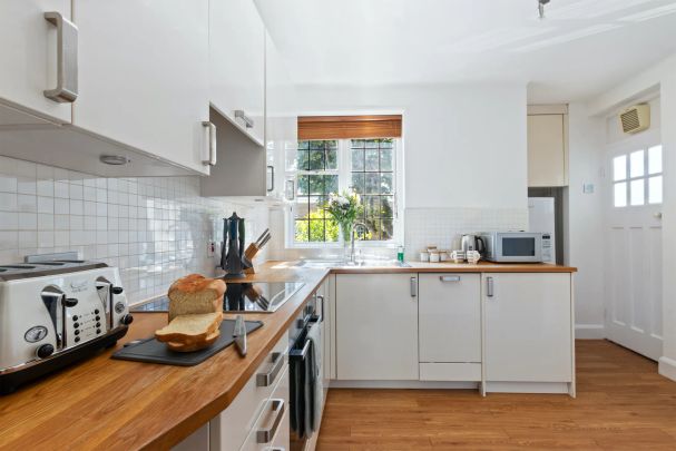 2 Bed, Apartment - Photo 1