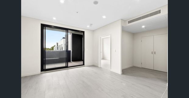 Brand New 1 Bedroom Apartment at "The Greens" Caringbah - Photo 1