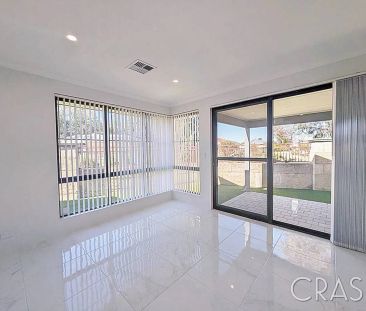 “4x2 House in Canning Vale with Alfresco.” - Photo 6