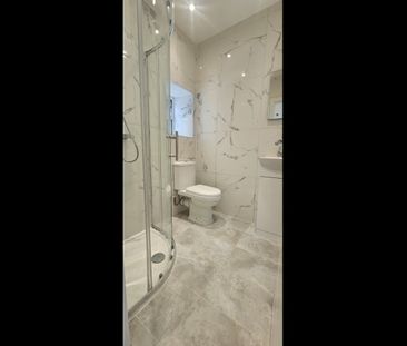 Studio Flat, Sinclair Grove, NW11 - Photo 2