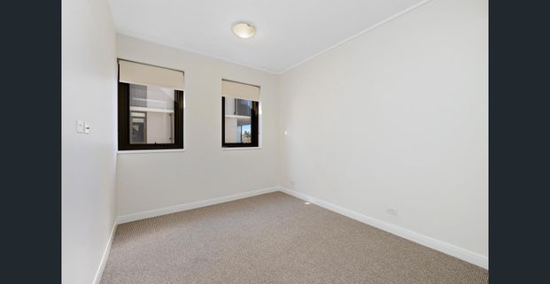 WELL PRESENTED 2 BED APARTMENT IN A GREAT LOCATION - Photo 1