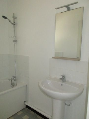 Location Appartement 3 pièces 58m² - Photo 4