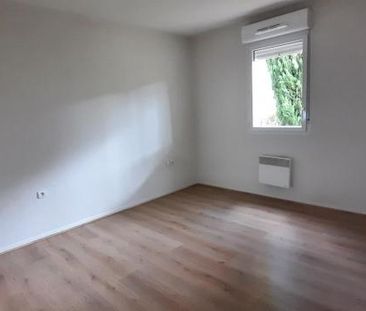 Location Appartement 2 pièces 46m² AUTERIVE 31190 - Photo 2