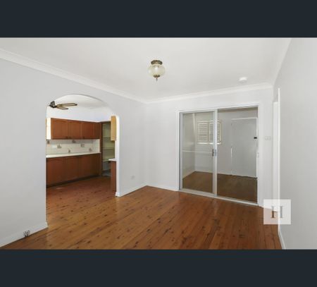13 Kalulah Ave, Gorokan, NSW 2263 - Photo 2